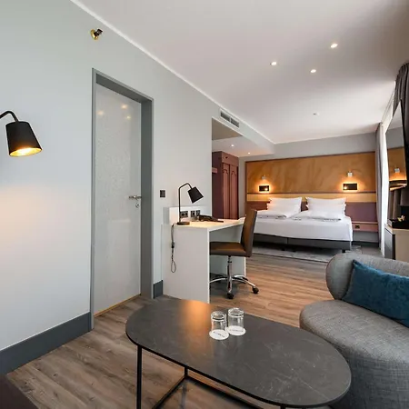 فندق Mercure Centrum 4*