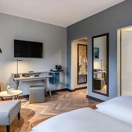 Mercure Centrum Hotel 4*